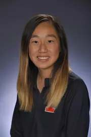 Emilee Duong 2020-21 Headshot