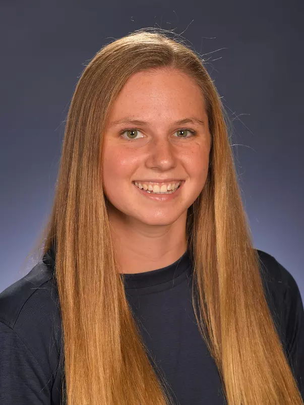 Cara Bognar 2020-21 Headshot