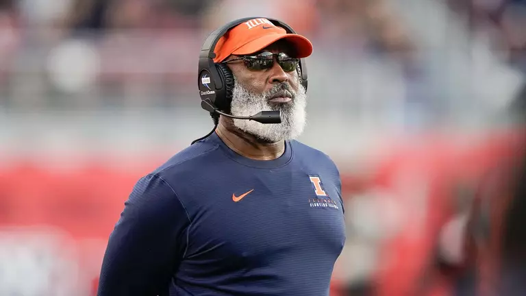 Dec 30, 2019; Santa Clara, California, USA; Illinois Fighting Illini head coach Lovie Smith during the fourth quarter against the California Golden Bears at Levi's Stadium. Mandatory Credit: Stan Szeto-USA TODAY Sports