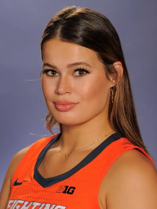 Geovana Lopes head shot_2021-22