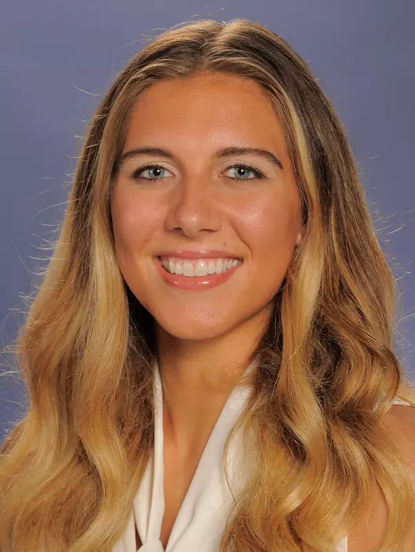Isabelle Spingola head shot