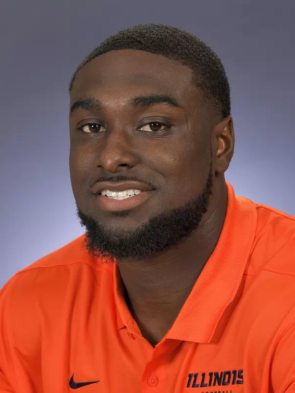Daniel Barker headshot 2021