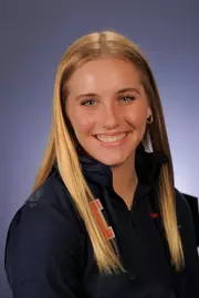 Maddy Crosby Headshot 2021-2022