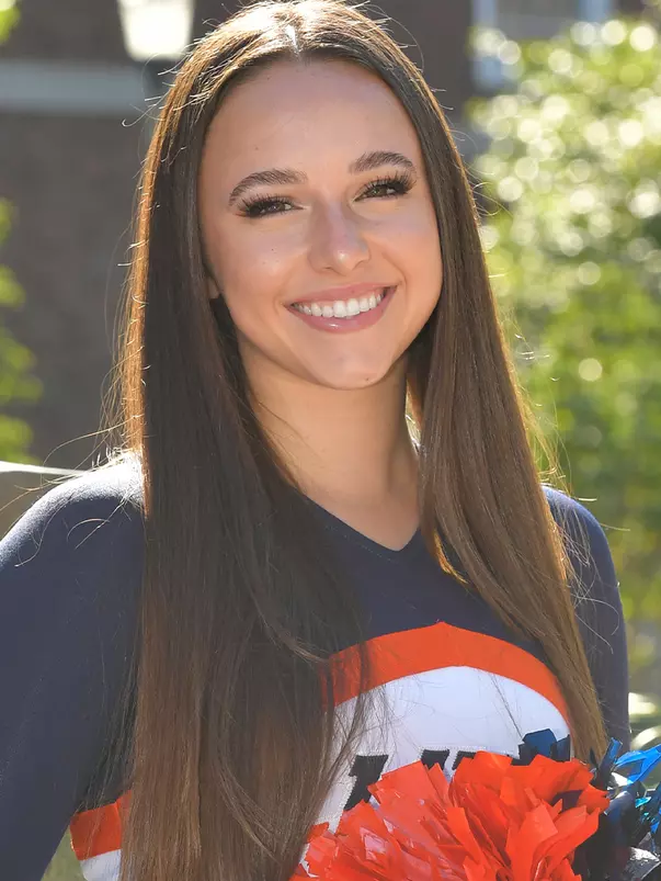 McKennah Davis 2022-23 headshot