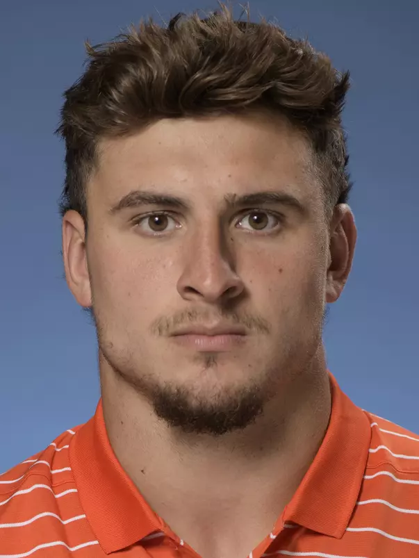 Isaac Darkangelo headshot 2022