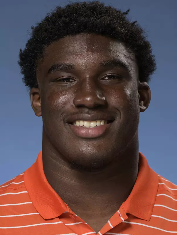 Gabe Jacas headshots 2022