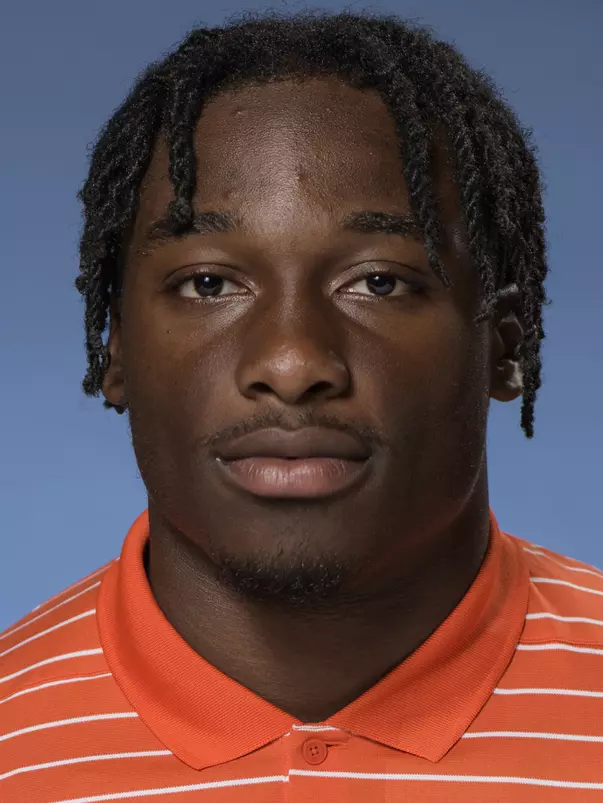 Kenenna Odeluga headshot 2022