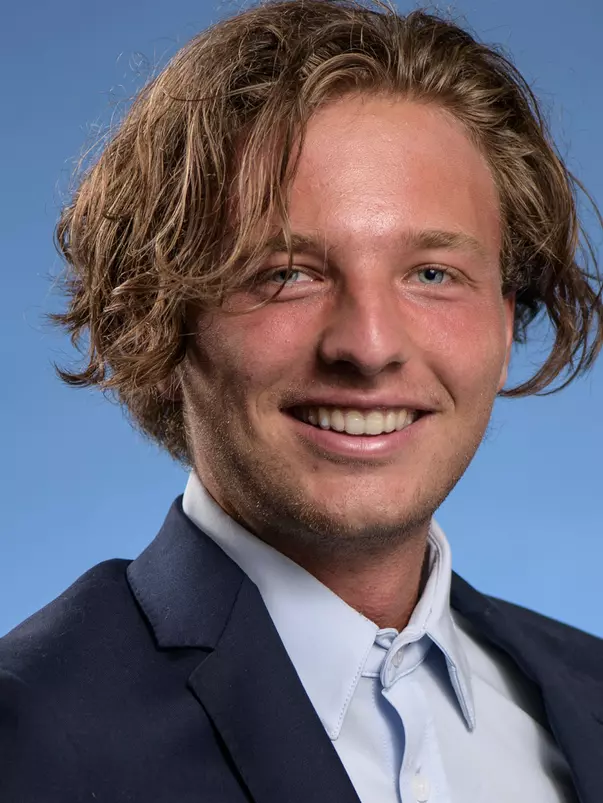 Alex Petrov headshot 2022