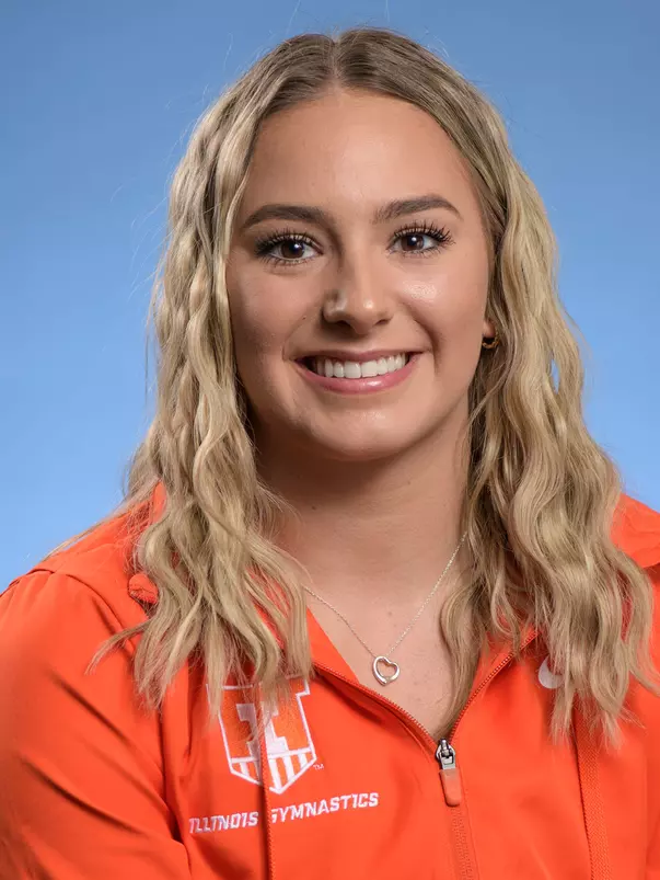 Amelia Knight headshot 2022