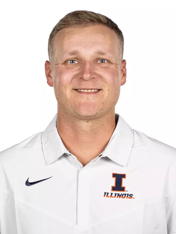 CHAMPAIGN, IL- October 02, 2023 - Illinois Assistant Strength & Conditioning Coach Chris Hamilton headshot taken at the Bielfeldt Athletics Administration Building in Champaign, IL. Photo By Kevin Snyder