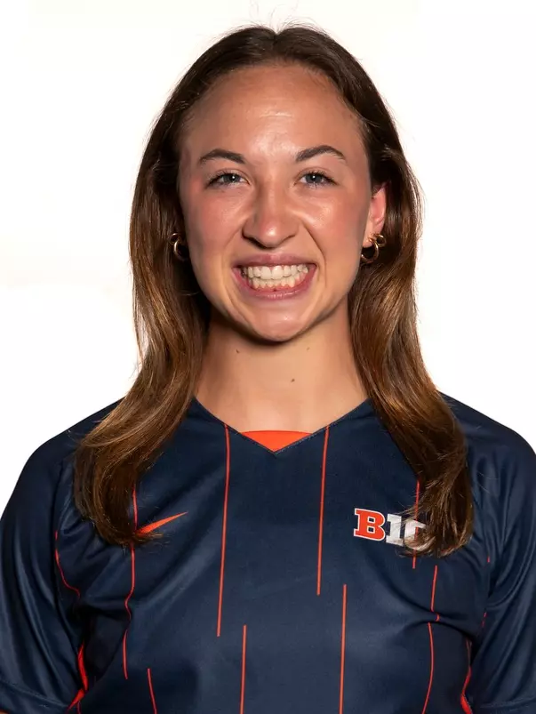 CHAMPAIGN, IL - August 07, 2023 - Illinois Forward Abby Lynch (#10) headshot taken during the 2023 Production Day at the Susan and Clint Atkins Baseball Training Center in Champaign, IL. Photo By Kevin Snyder
