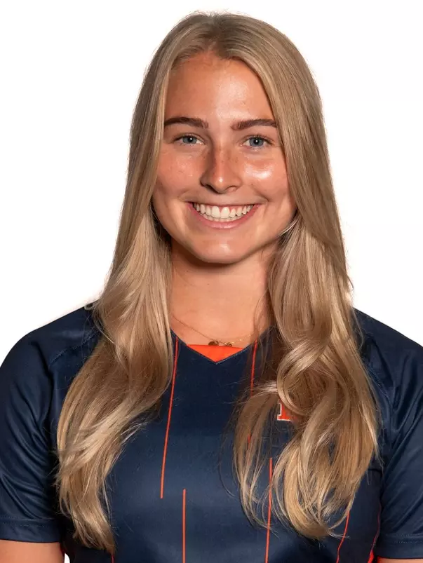 CHAMPAIGN, IL - August 07, 2023 - Illinois Midfielder Maddie Mariani (#9) headshot taken during the 2023 Production Day at the Susan and Clint Atkins Baseball Training Center in Champaign, IL. Photo By Kevin Snyder