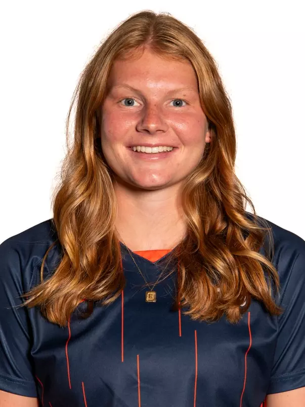 CHAMPAIGN, IL - August 07, 2023 - Illinois Defender Ellen Persson (#11) headshot taken during the 2023 Production Day at the Susan and Clint Atkins Baseball Training Center in Champaign, IL. Photo By Kevin Snyder