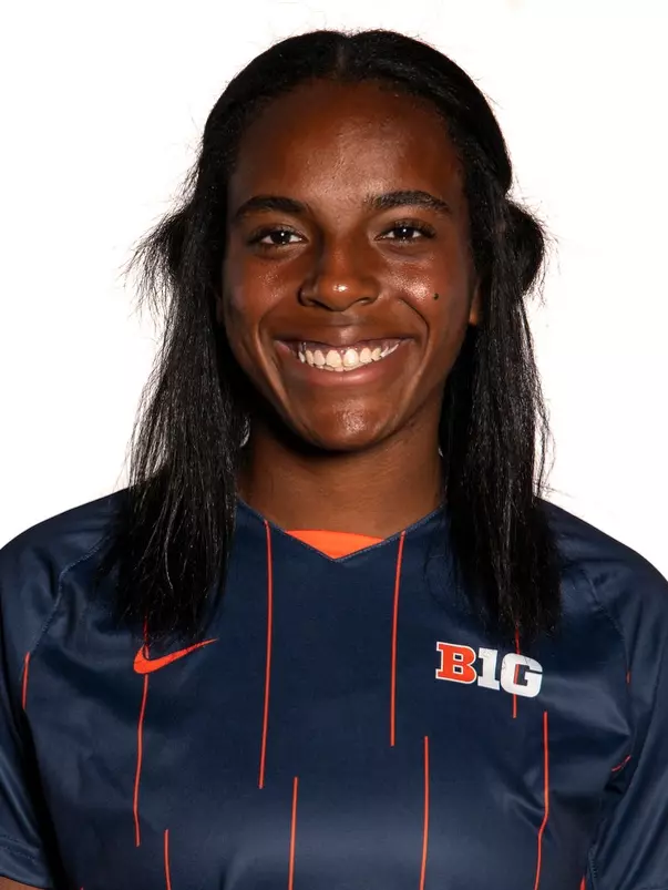 CHAMPAIGN, IL - August 07, 2023 - Illinois Forward Makala Woods (#4) headshot taken during the 2023 Production Day at the Susan and Clint Atkins Baseball Training Center in Champaign, IL. Photo By Kevin Snyder