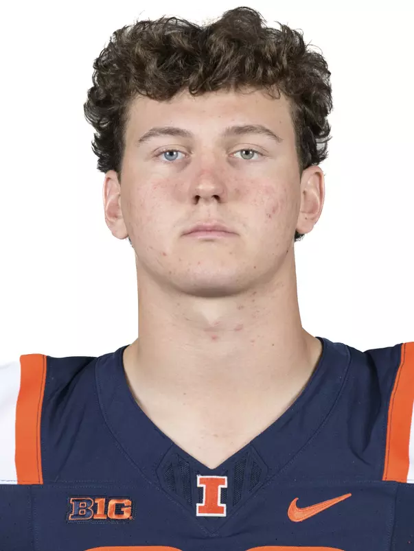 CHAMPAIGN, IL - August 12, 2023 - Illinois Tight End Henry Boyer (#88) headshot taken during 2023 Media Day at Memorial Stadium in Champaign, IL. Photo By Della Perrone