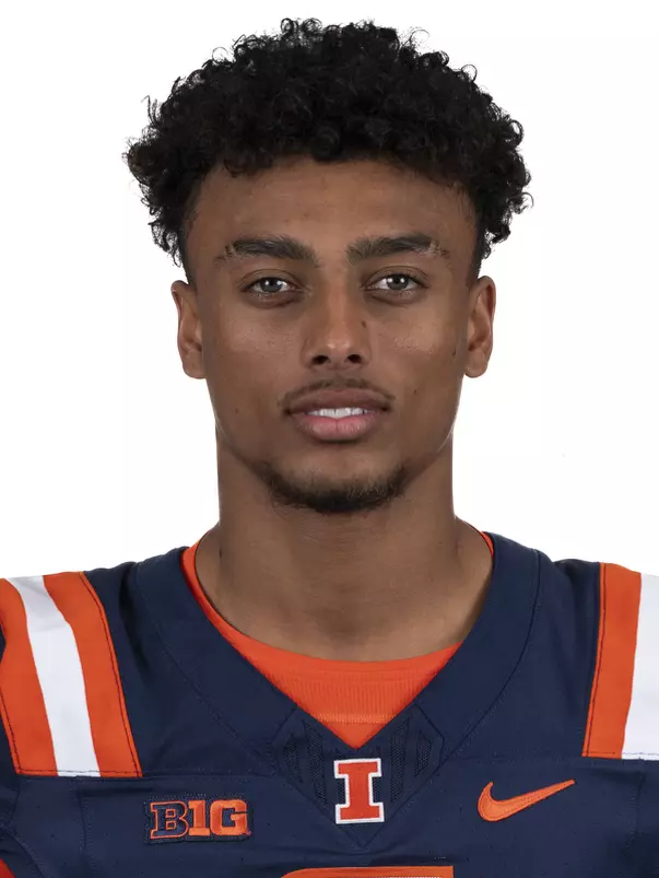 CHAMPAIGN, IL - August 12, 2023 - Illinois Wide Receiver Ashton Hollins (#6) headshot taken during 2023 Media Day at Memorial Stadium in Champaign, IL. Photo By Kevin Snyder