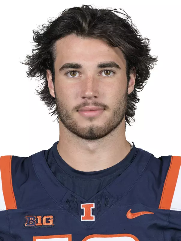 CHAMPAIGN, IL - August 12, 2023 - Illinois Quarterback Donovan Leary (#10) headshot taken during 2023 Media Day at Memorial Stadium in Champaign, IL. Photo By Della Perrone