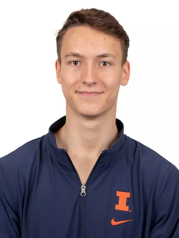 Max Farkhadau 2023 Headshot
