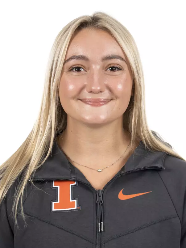 CHAMPAIGN, IL - September 04, 2023 - Illinois Diver Ella Boeres headshot taken during 2023-2024 Production Day at Fighting Illini Center for Excellence in Champaign, IL. Photo By Kevin Snyder