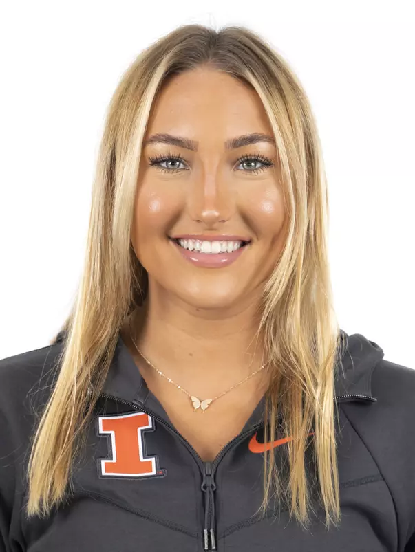 CHAMPAIGN, IL - September 04, 2023 - Illinois Swimmer Paige Koscielski headshot taken during 2023-2024 Production Day at Fighting Illini Center for Excellence in Champaign, IL. Photo By Kevin Snyder