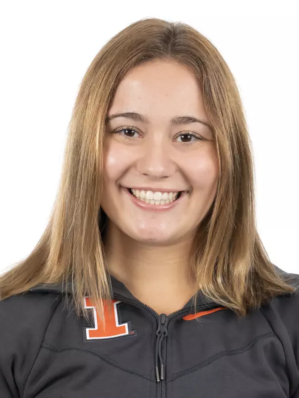 CHAMPAIGN, IL - September 04, 2023 - Illinois Diver Bethany Mercer headshot taken during 2023-2024 Production Day at Fighting Illini Center for Excellence in Champaign, IL. Photo By Kevin Snyder