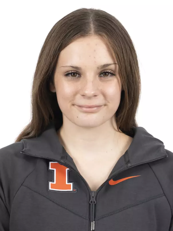 CHAMPAIGN, IL - September 04, 2023 - Illinois Diver Danielle O’Kelly headshot taken during 2023-2024 Production Day at Fighting Illini Center for Excellence in Champaign, IL. Photo By Kevin Snyder