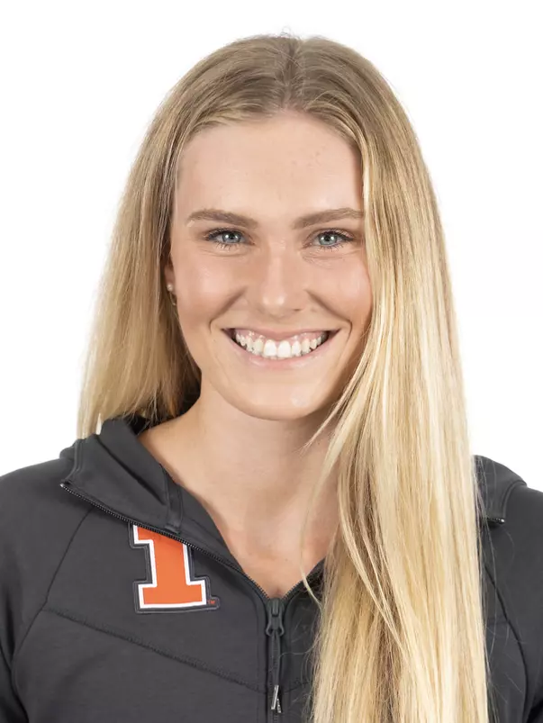 CHAMPAIGN, IL - September 04, 2023 - Illinois Swimmer Lily Olson headshot taken during 2023-2024 Production Day at Fighting Illini Center for Excellence in Champaign, IL. Photo By Kevin Snyder