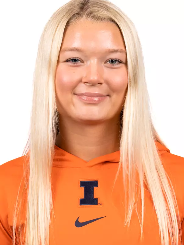 ella Cady - Headshot