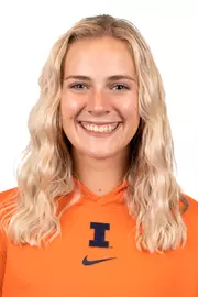 Zoe Caryl- Headshot