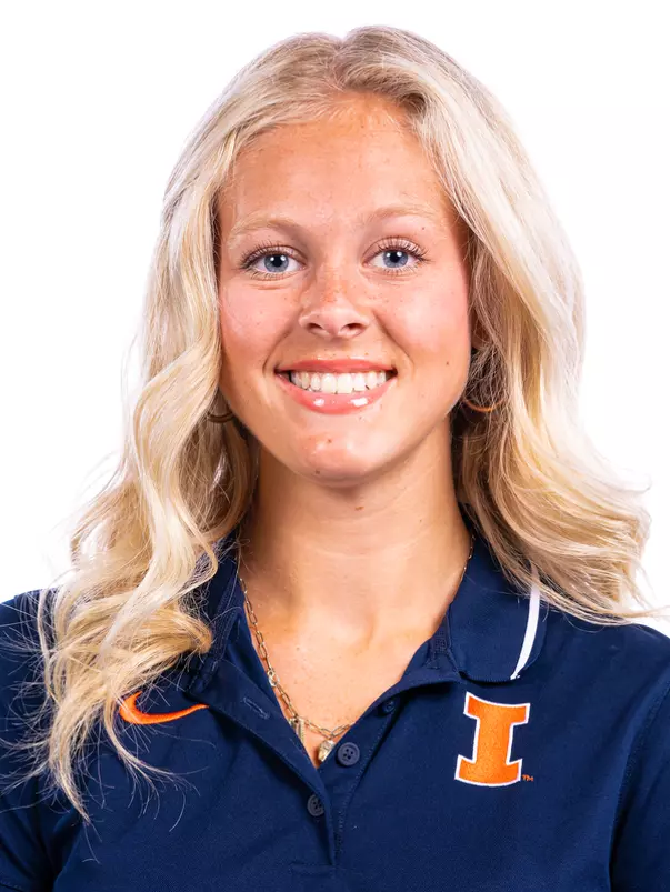 Champaign, IL - October 02, 2024 - Illinois Distance Runner Ava Boyd headshot taken during 2024 Fall Staff Headshot Day at Bielfeldt Athletic Administration Building in Champaign, IL. (Photo By Kevin Snyder/Illinois Athletics)