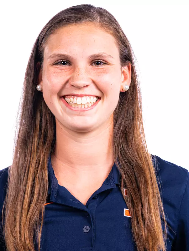 Champaign, IL - October 02, 2024 - Illinois Distance Runner Isabella Daley headshot taken during 2024 Fall Staff Headshot Day at Bielfeldt Athletic Administration Building in Champaign, IL. (Photo By Kevin Snyder/Illinois Athletics)
