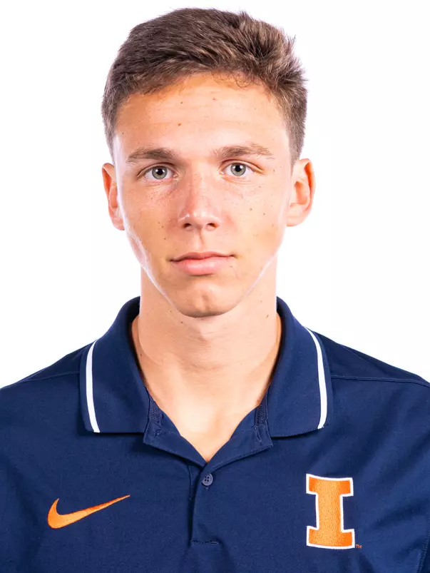 Champaign, IL - October 02, 2024 - Illinois Distance Runner Shawn Juliette headshot taken during 2024 Fall Staff Headshot Day at Bielfeldt Athletic Administration Building in Champaign, IL. (Photo By Kevin Snyder/Illinois Athletics)