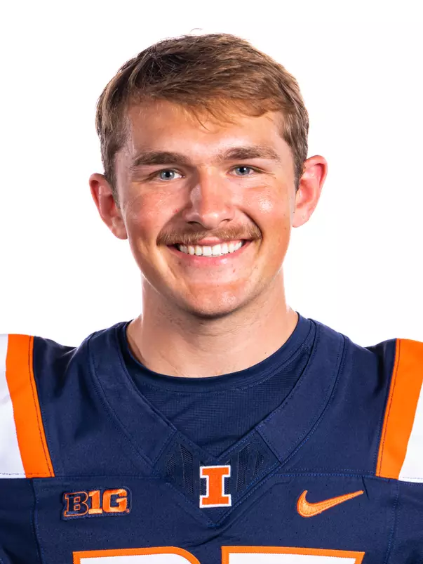 Champaign, IL - August 08, 2024 - Illinois Kicker Ethan Moczulski (#27) headshot taken during 2024 Football Headshots at Henry Dale and Betty Smith Football Center in Champaign, IL. (Photo By Kevin Snyder/Illinois Athletics)