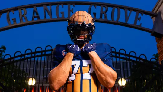 Illinois Unveils Throwback Uniforms for Rededication Game vs. Michigan on Oct. 19
