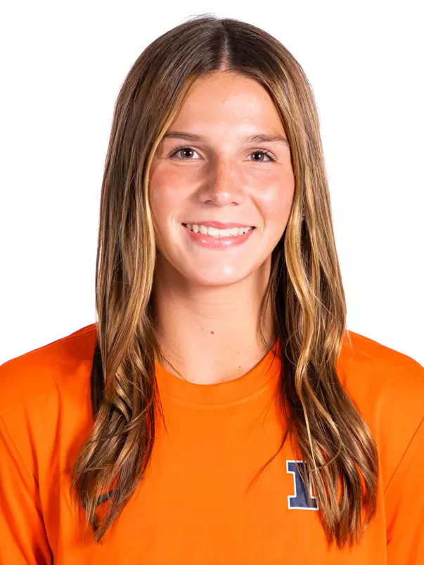 uChampaign, IL - August 23, 2024 - Illinois Distance Runner Kennady Anderson headshot taken during 2024 Cross Country Production Day at Demirjian Park in Champaign, IL. (Photo By Kevin Snyder/Illinois Athletics)