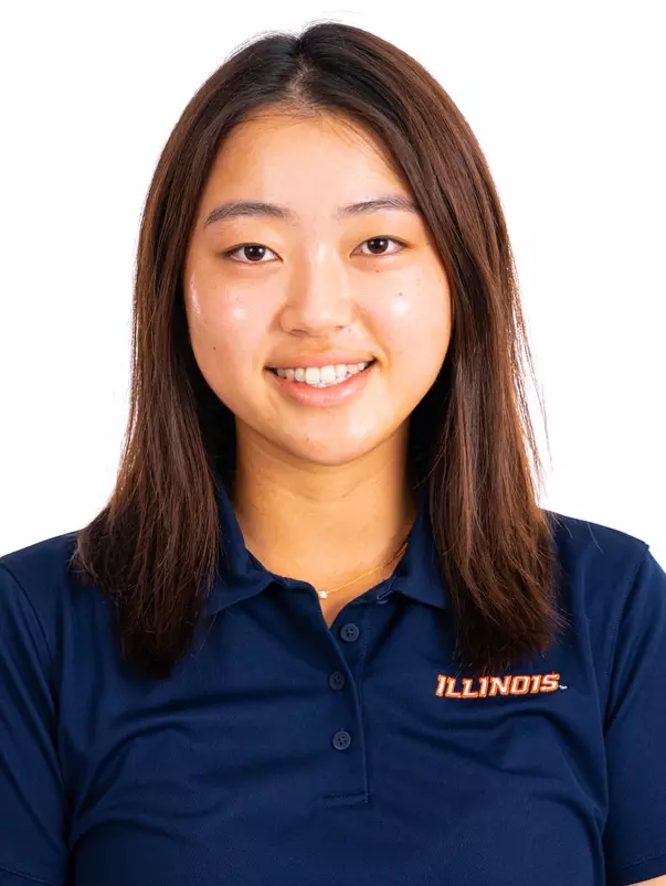 2024-25 Victoria Zheng Headshot