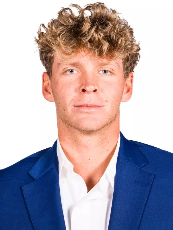Max Mroz Headshot