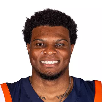 Will Holmes headshot