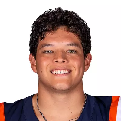 Mason Muragin headshot