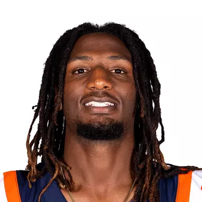 Alex Perry headshot