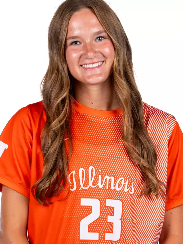 July 22, 2026 - Headshot for Ashlyn Adams (#23) - Champaign, IL. Photo by Ashley Ray/Fighting Illini
