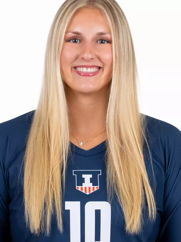 July 29, 2026 - Headshot for Sophi Randall (#10) - Champaign, IL. Photo by Ashley Ray/Fighting Illini