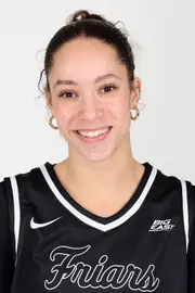 Laryn Edwards head shot - Women's basketball