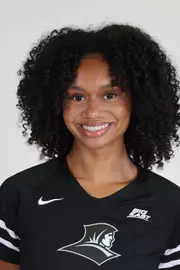 women's volleyball player Kelsey Holmes Headshot 2025
