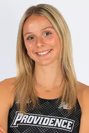 Women's cross country and track runner Anna Gardiner head shot