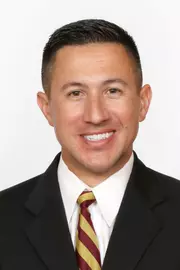 Darrick Yray