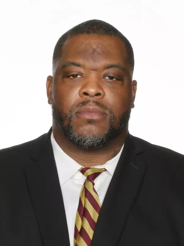 Headshots: Terrance Knighton - Defensive Line
Use Image #24-309RL (015)