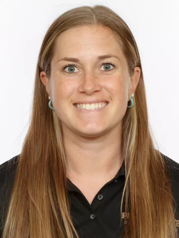 Headshots: Jordan Hauck - Sports Medicine / Athletic Trainer - Volleyball
Use Image #003