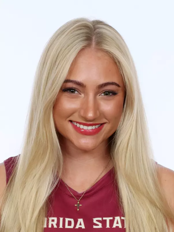 Headshots: Kenna Phelan - Volleyball
Use Image #24-176RL (015)