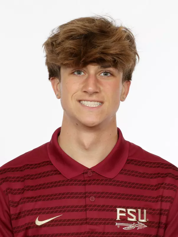 Headshots: Swimming & Diving Day 1 -
Lleyton Arnold
Use Image #24-220RL (025)